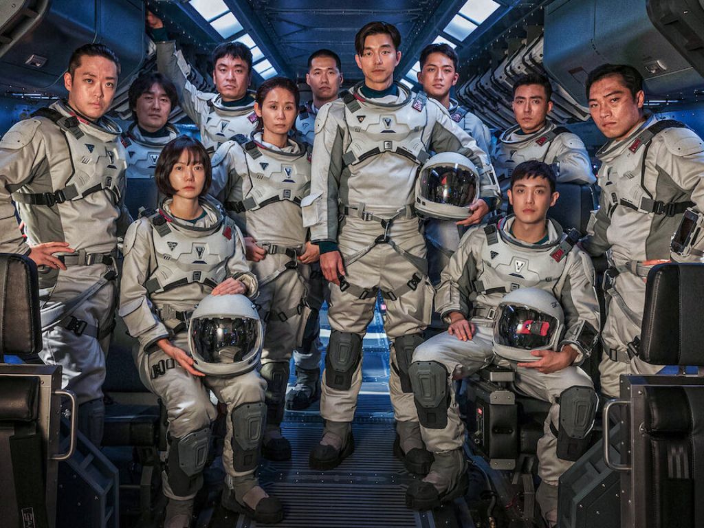 Gong Yoo Utarakan Ingin Membawa Ponsel Jika Dia Dikirim ke Bulan, Kenapa?