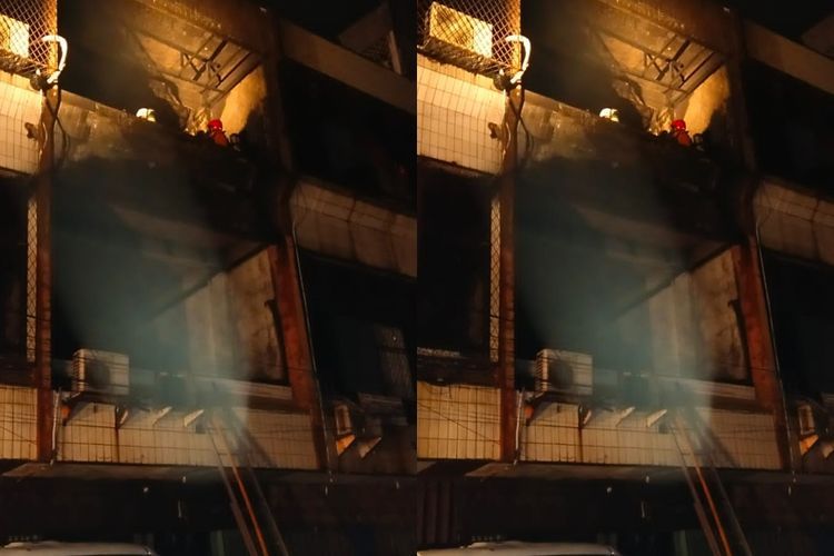 Merinding! Ruko di Jakut Terbakar, Seorang Pria Tewas Ditempat