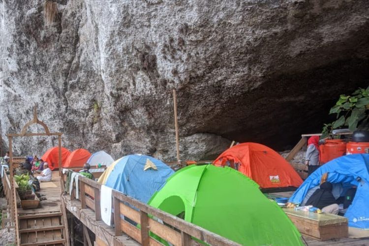 Ada 9 Goa dan 27 Air Terjun, Bukit Ini untuk Refreshing dan Wisata Ekstrem!