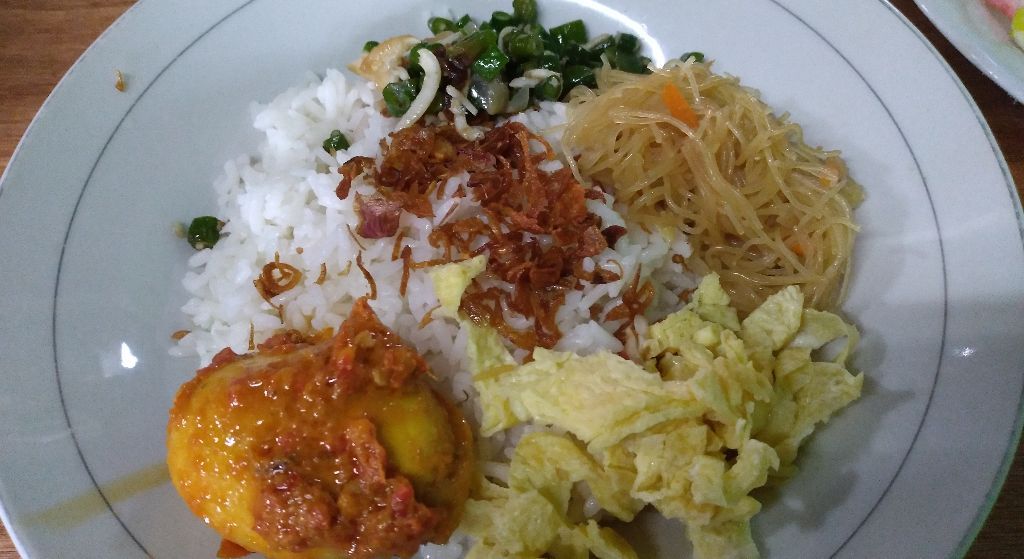 Sajian Legendaris Asal Betawi, Nasi Uduk Andalan Masyarakat Jakarta untuk Sarapan