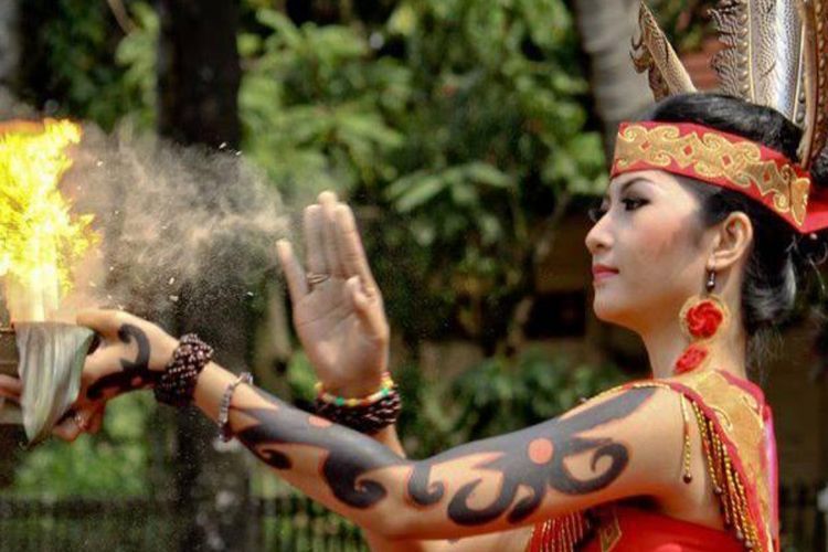 Jangan Main-Main, 5 Santet Suku Dayak Ini Terkenal Sangat Menyakitkan hingga Mematikan
