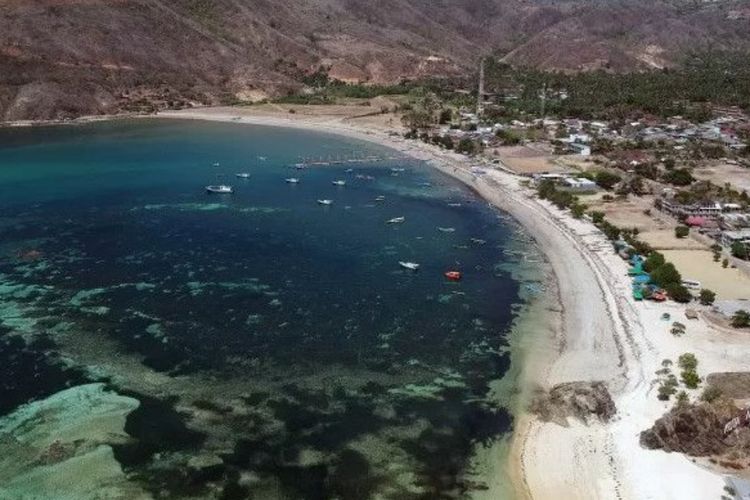 Pantai Kuta Lombok, Destinasi Wisata di Sekitar Sirkuit Mandalika yang Wajib Dikunjungi
