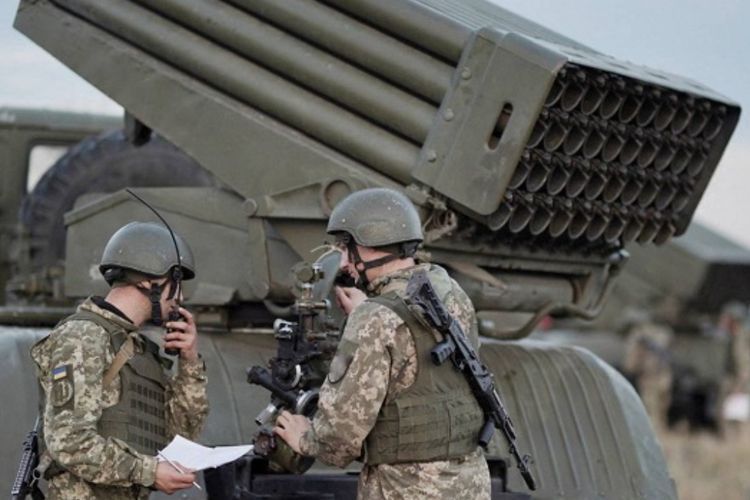 Invasi Rusia kian Nyata, Negara-negara Barat Minta Warganya Tinggalkan Ukraina