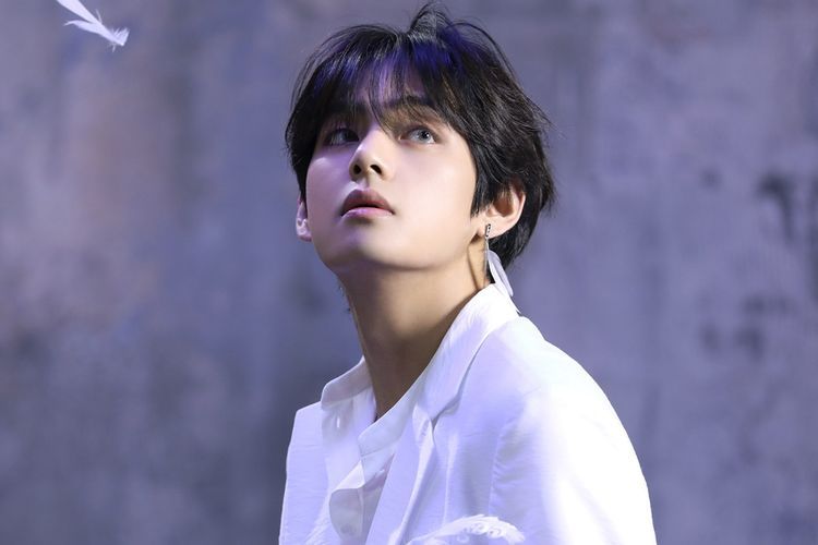 Lagu 'Christmas Tree' dari V BTS Tercatat Sebagai OST Korea dengan Chart Terpanjang