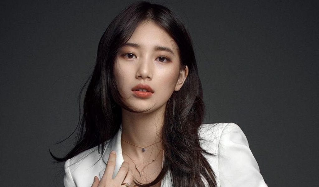 Bae Suzy Akhirnya Kembali Sebagai Penyanyi dengan Merilis Lagu 'Satellite'
