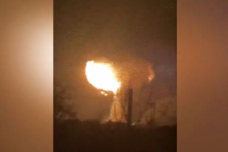 Video Rusia Ledakkan Depot Minyak dan Pipa Gas Ukraina