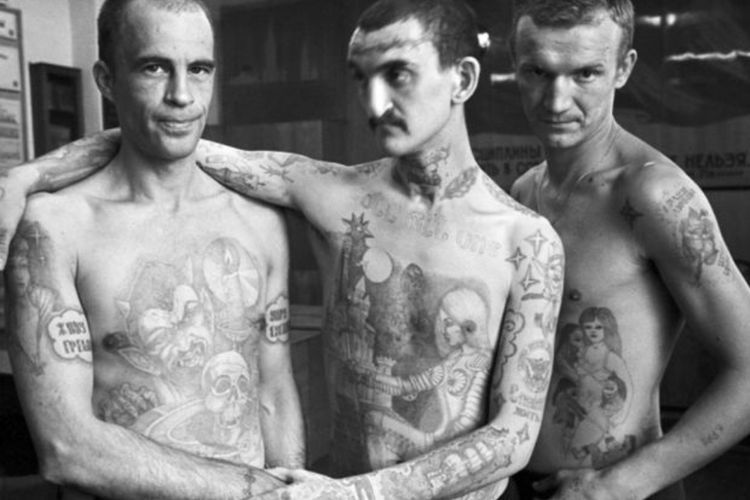 Mirip Yakuza, Tato Juga Dikenal sebagai Simbol Angkara Kelompok Kriminal di Rusia!