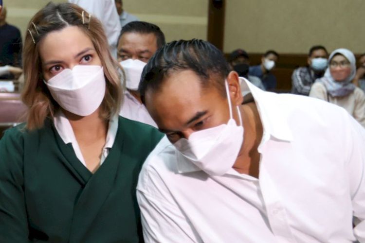 Asisten Pastikan Kabar Nia Ramadhani Gugat Cerai Ardi Bakrie Hoaks: Makin Mesra