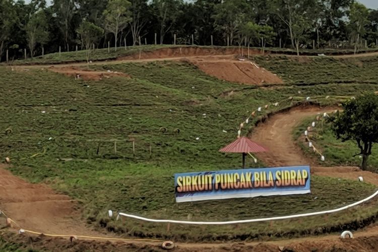 Bukan Cuma Mandalika, Sidrap juga Punya Sirkuit Balap yang Lanskapnya Menawan