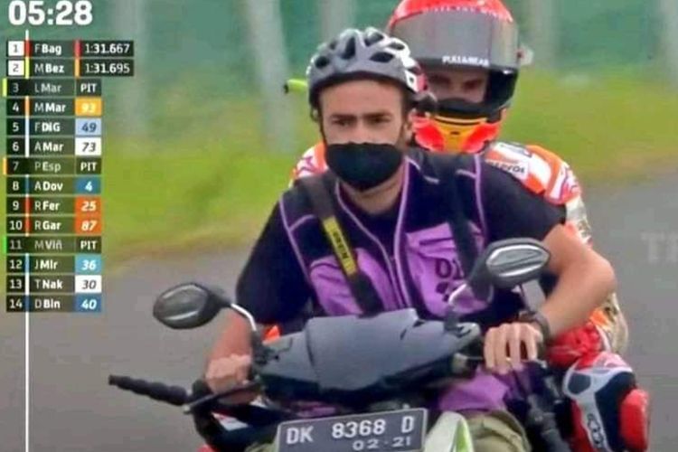 Marc Marquez Dibonceng Motor Vario yang Pajaknya Mati usai Crash, Bikin Netizen Ngakak