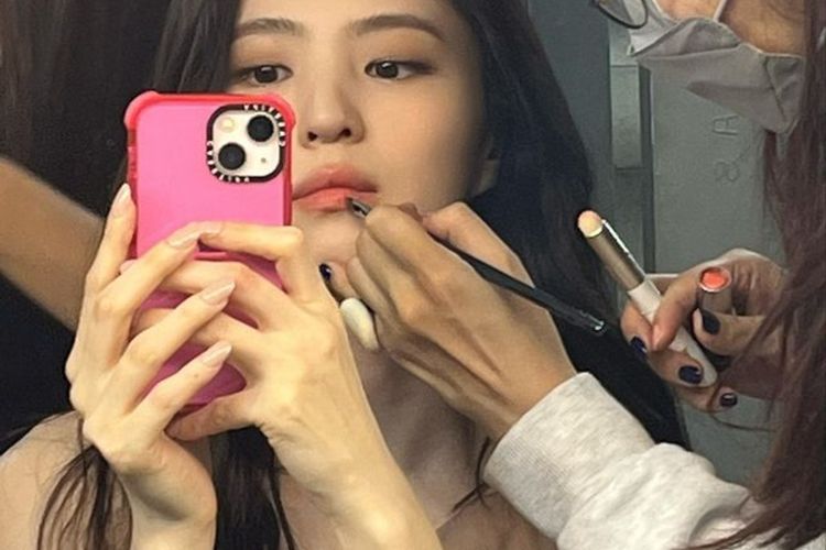 Tips Perawatan Kulit Wajah dari Han So-Hee, Pakai Pelembap Pagi dan Malam secara Rutin
