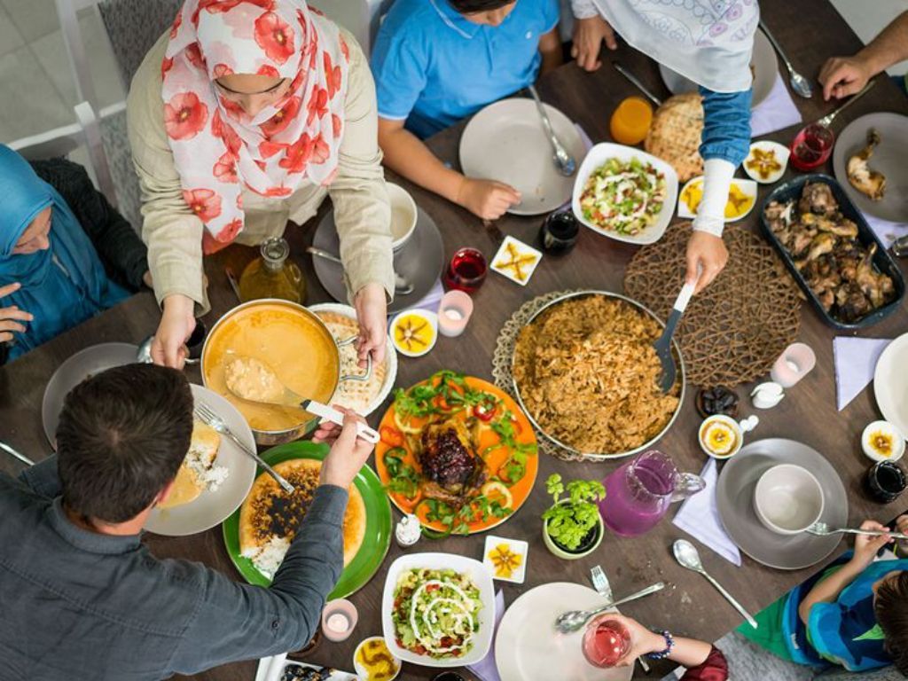5 Makanan Probiotik Baik untuk Pencernaan saat Puasa di Bulan Ramadan