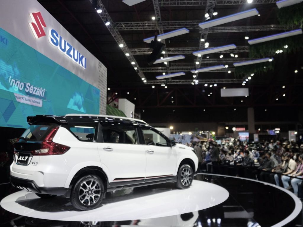 Daftar Fitur Canggih Suzuki XL-7 Zeta Hybrid 2024, Tampil Canggih dan Irit Banget!