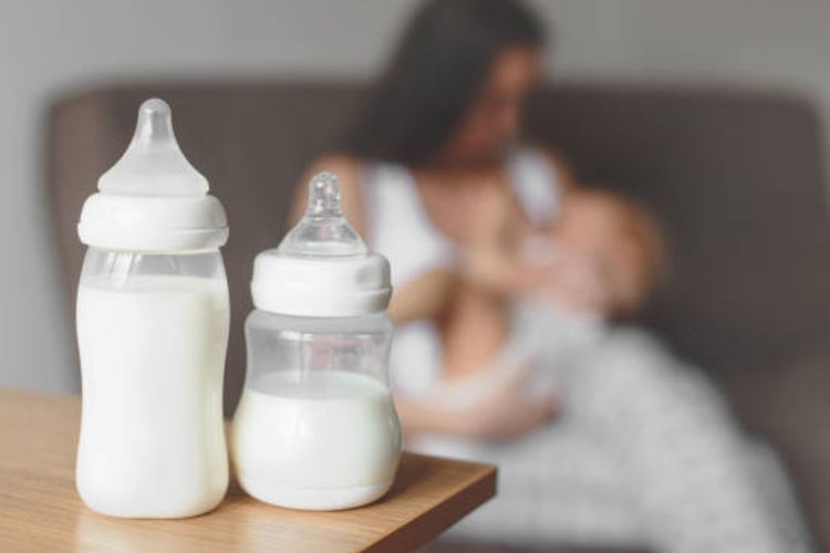 Kiat Agar ASI Lancar dan Ibu Menyusui Bisa Tahan Lapar Menurut Dokter: Harus Sahur 