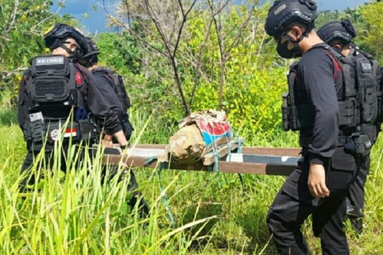 Warga Minahasa Temukan Mortir saat Gali Septic Tank, Langsung Dimusnahkan Polisi