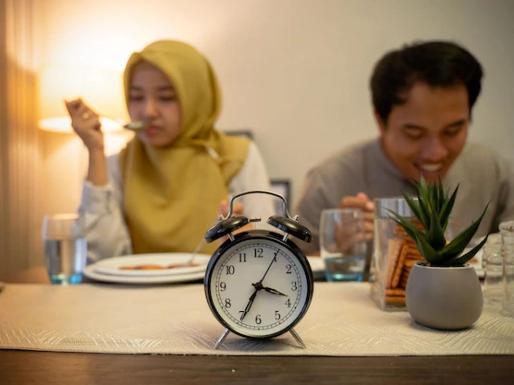 Bahaya Skip Sahur: Tubuh Bisa Lemas dan Dehidrasi, Ini Penjelasannya
