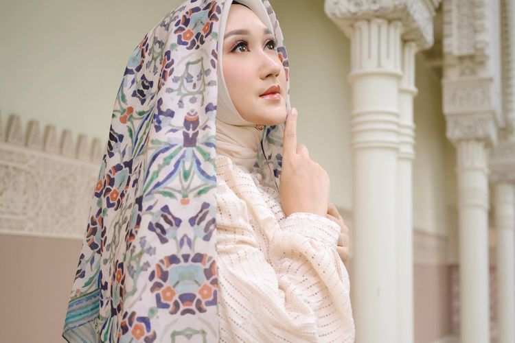 Sosok Dian Pelangi, Muslimah yang Menginspirasi Lewat Bisnis Fashion Hijab