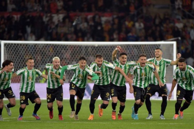 Menang Adu Penalti dari Valencia, Real Betis Gondol Piala Raja