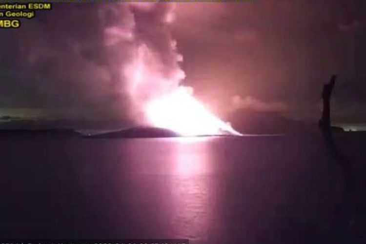 Status Gunung Anak Krakatau Meningkat Menjadi Siaga, Jarak Aman 5 Km