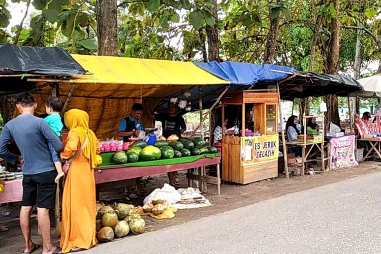Di Sini Ada 'Pocong' yang Keluar Sore Hari, Kehadirannya Ditunggu Setiap Ramadhan!  
