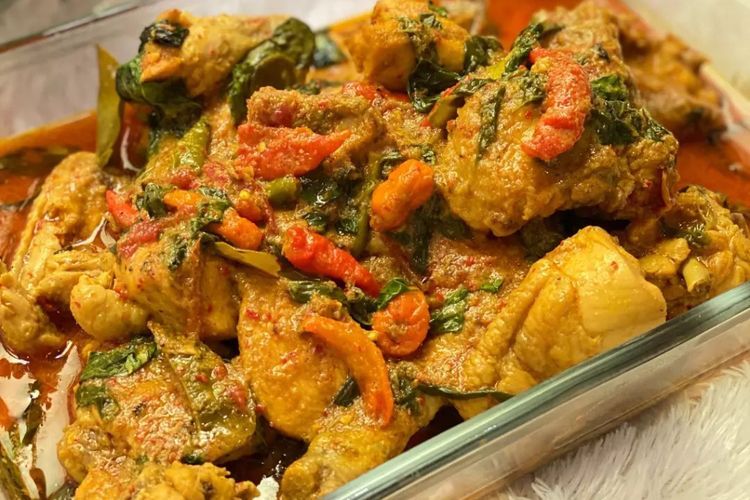 Resep Ayam Woku Kemangi Khas Manado, Pedas Sedap!