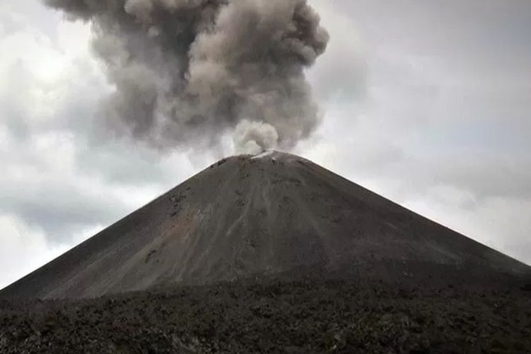 Gunung Anak Krakatau Siaga, Jalur di Sekitarnya Masih Amankah Dilintasi Pemudik?