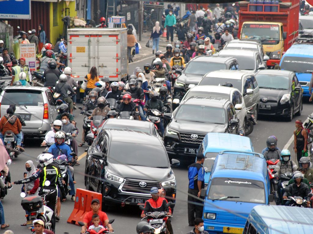 Dear Wisatawan Puncak Bogor, Ganjil-Genap Berlaku Mulai Hari Ini hingga 1 Januari 2024