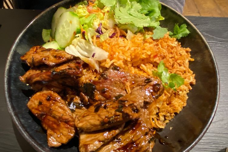 Bangga! Djawa Bikin Sate dan Opor Ayam Ngehits di Paris, Prancis! 