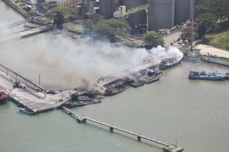 45 Kapal Terbakar di Pelabuhan Cilacap, Kapolda: Kerugian Rp130 Miliar