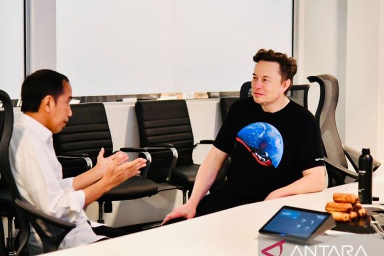 Temui Presiden Jokowi, Kaus Oblong Elon Musk Bikin Netizen Salah Fokus!