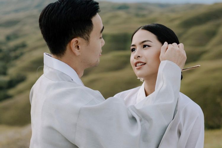 Bikin Iri! Mesranya Foto Prewedding Maudy Ayunda Pakai Hanbok Korea