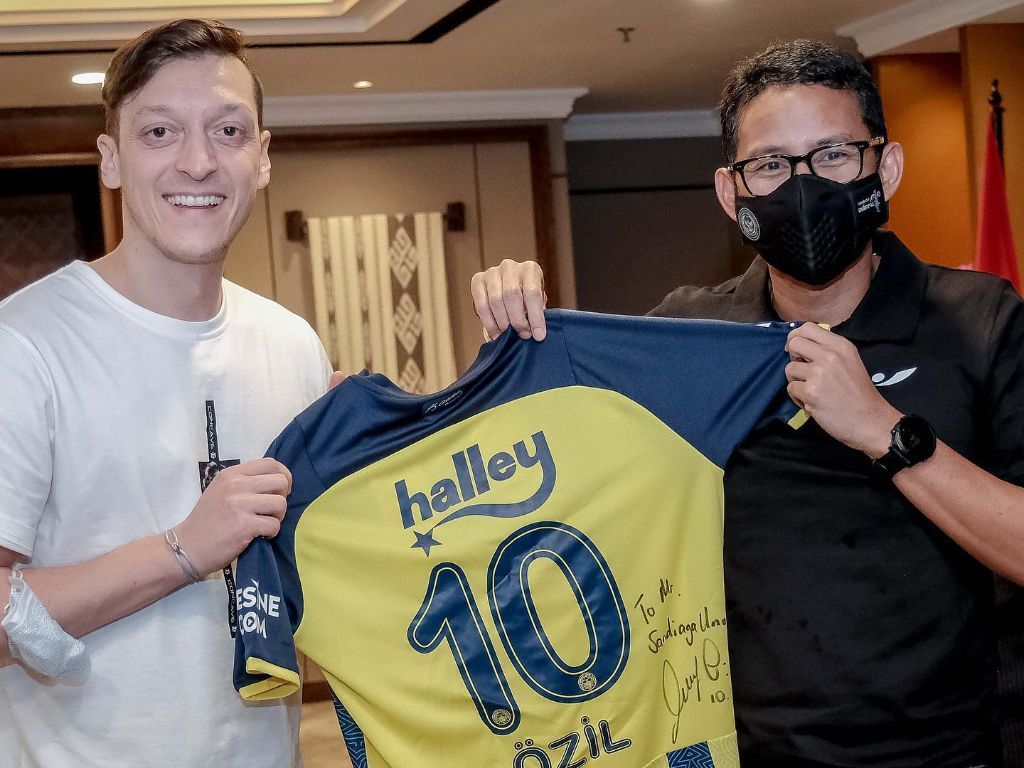 Mesut Ozil Tegas Jagokan Real Madrid di Final Liga Champions 2022