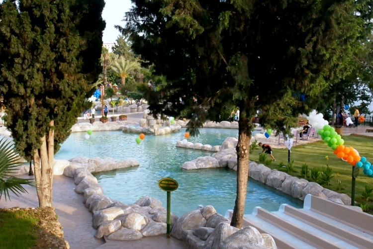 Gratis Nikah di Taman Kota Ini, Bertema Waterpark View-nya Laut Tengah! Di Sini Lokasinya!
