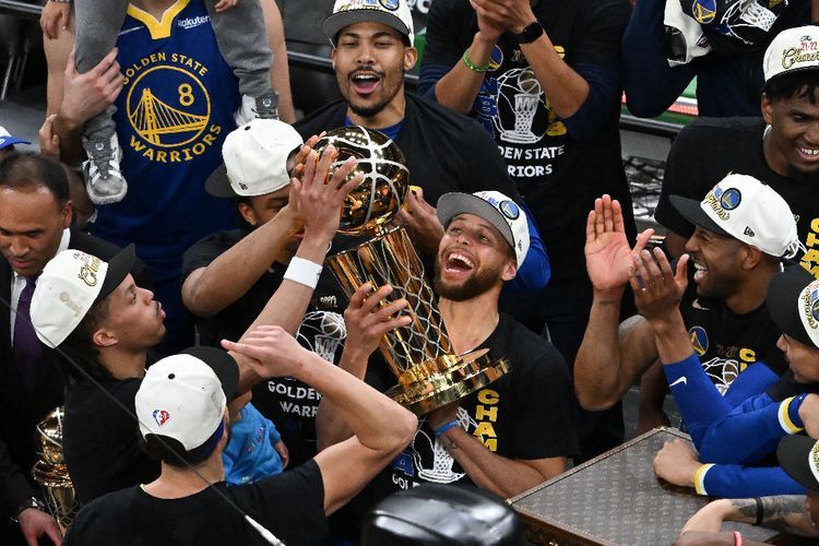 Warriors Juara NBA 2022, Rayakan Kemenangan di Kandang Celtics