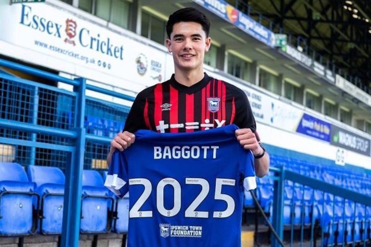 Kontrak Elkan Baggott Diperpanjang Ipswich, Wonderkid Man United: Kamu Memang Layak, Bro!