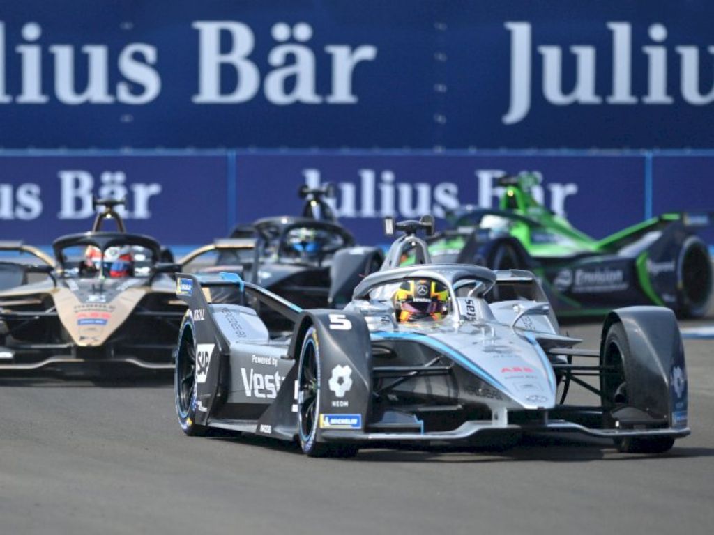Sejarah Tercipta! Formula E Gelar Tes Pramusim Khusus Pembalap Wanita di Valencia