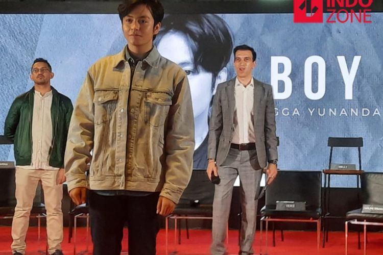 Garap 'Catatan Si Boy', Hanung Akui Meragukan Angga Yunanda: Kok Boy-nya Cantik Sih!