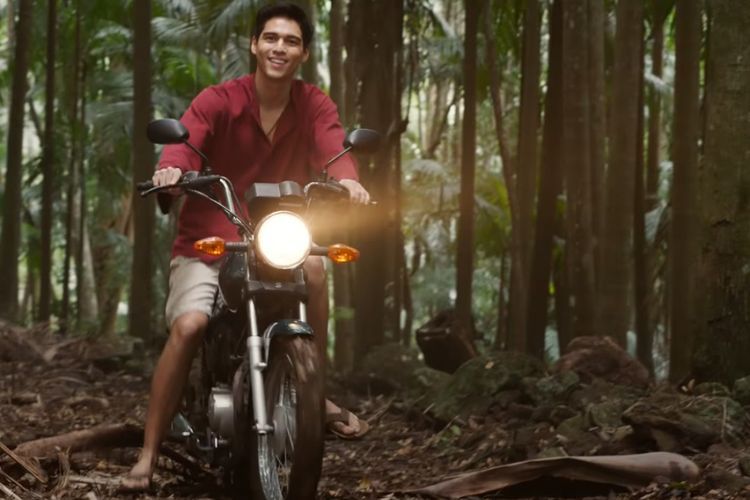 Maxime Bouttier Trending, Debut Film Hollywood Bareng Julia Roberts di Ticket To Paradise