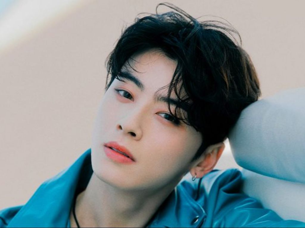 Cha Eun-woo ASTRO dan Park Eun-bin Pertimbangkan Tawaran Main di Drama Pahlawan Super!