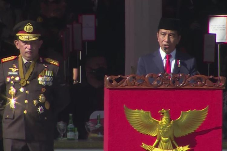 Pimpin Upacara Hari Bhayangkara, Presiden Jokowi Ingatkan Tugas Penting Polri ke Depan