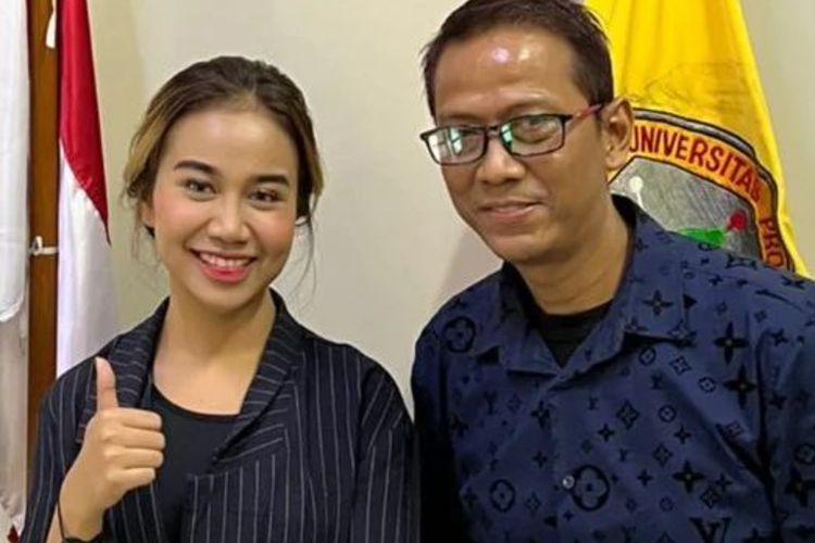 Mayang Ingin Lulus Kuliah 3,5 Tahun, Doddy Sudrajat: Hadiah Terindah buat Daddy
