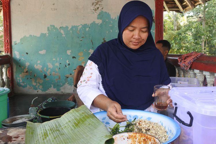 Es Dawet Campur Sambel Pecel, Minuman 'Aneh' tapi Laris Manis! Gimana Rasanya?