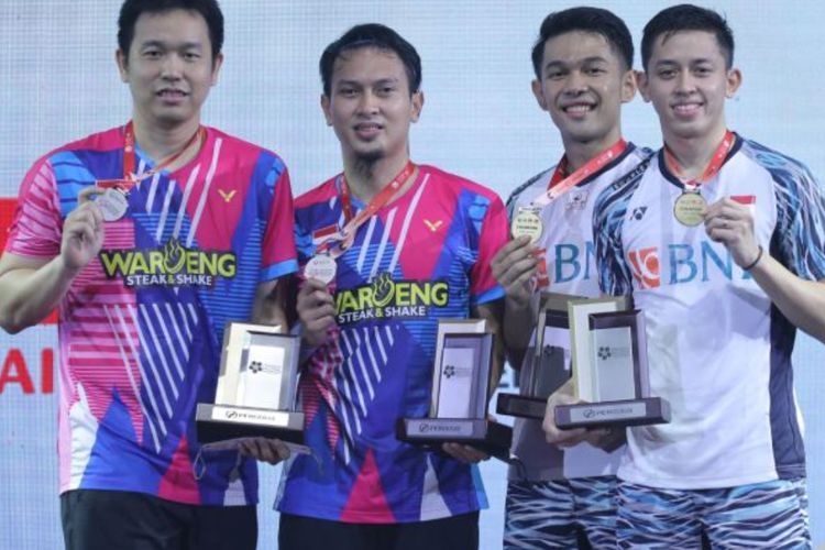 Lucu Banget! Fajar Alfian dan Hendra Setiawan Saling Ejek Usai Final Malaysia Masters 2022