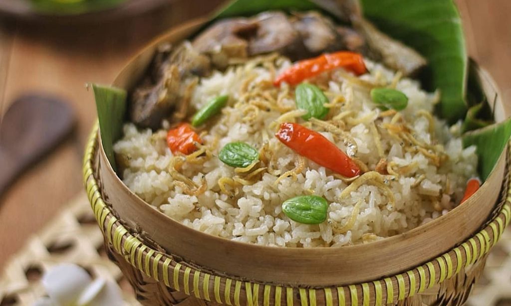 Resep Nasi Liwet Sederhana dengan Menggunakan Rice Cooker: Gurih dan Lezat!
