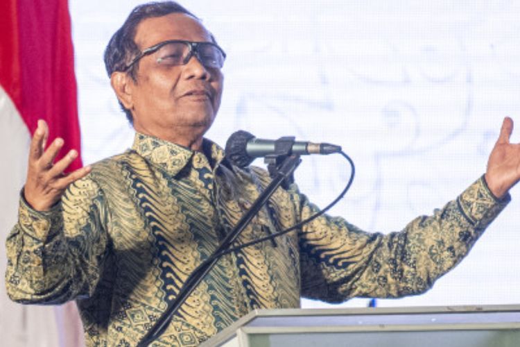 Presiden Jokowi Tunjuk Mahfud MD Sebagai Plt MenPAN-RB