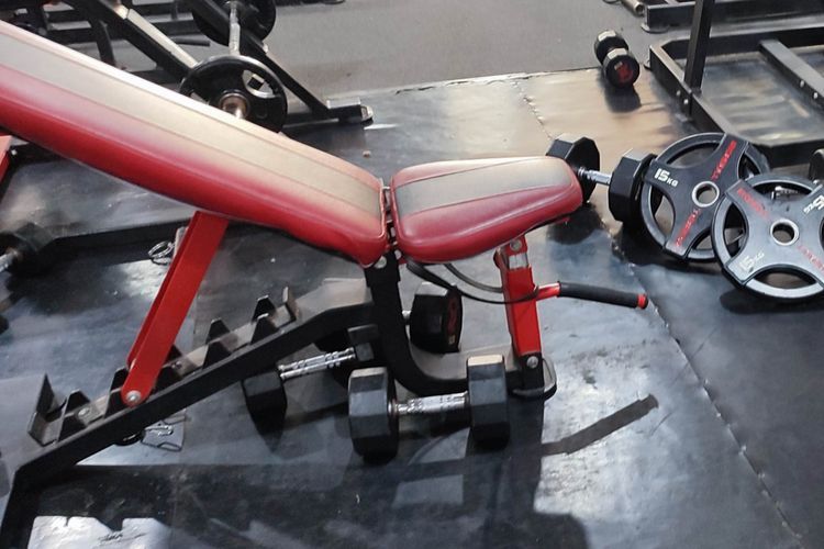 Jangan Lakukan 5 Hal Ini di Gym, Bikin Orang Gak Nyaman Saat Latihan