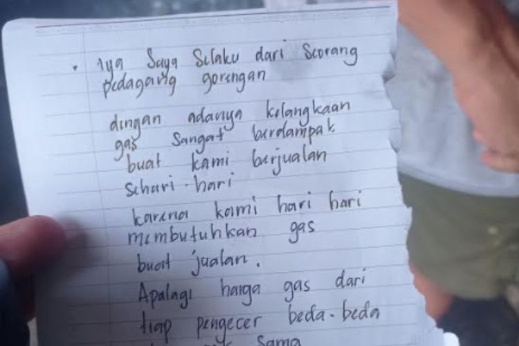 Frustrasi! Penjual Gorengan di Sumatera Tulis Surat untuk Presiden Jokowi, Begini Isinya