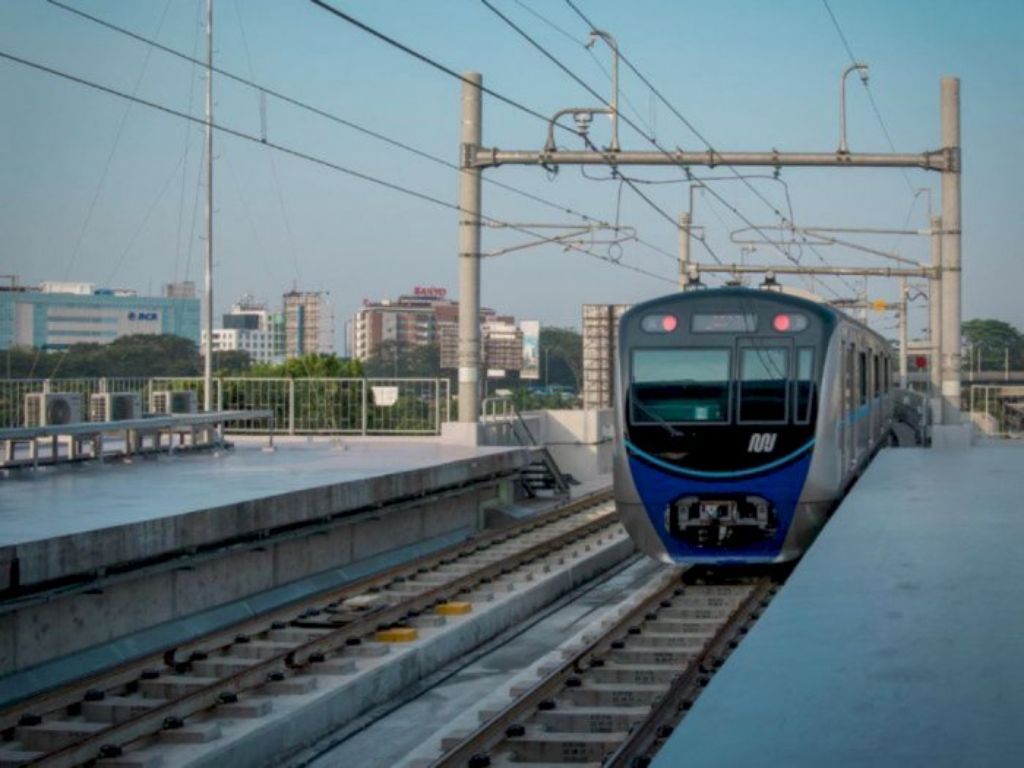 Malam Tahun Baru 2024 di Jakarta, MRT Layani Penumpang sampai Pukul 02.00 Pagi