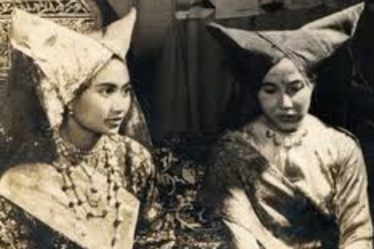 Perempuan Minang Dilarang Melakukan 4 Hal ini, Katanya Pamali Demi Menjaga Harga Dirinya