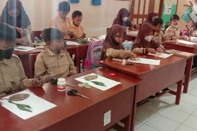 Tak Ada Guru Paksa Siswi Pakai Hijab di Sekolah, Disdik DKI: Itu Kegiatan Baca Al-Qur'an